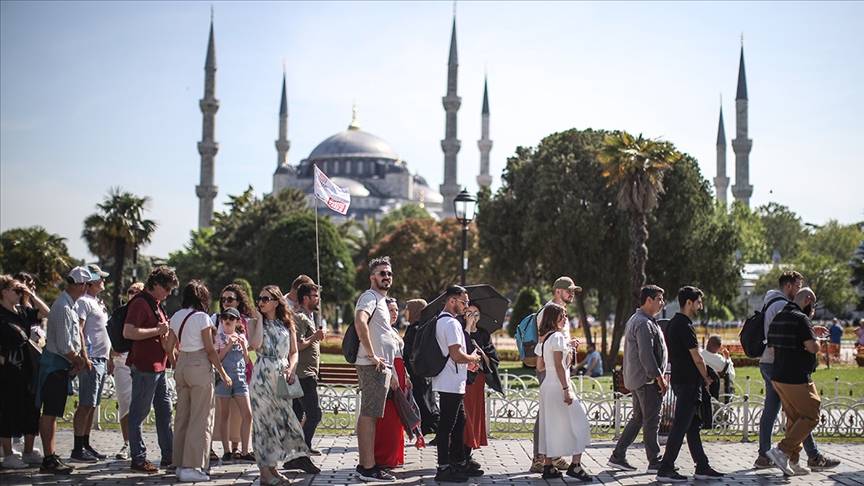 İstanbul'a üç ayda 3,7 milyon turist! İlk sırada hangi ülke var? 34